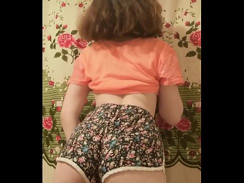 ❤️ Giovane pupa sexy fa uno striptease riprendendo i suoi pantaloncini alla telecamera Pornoal it.safehaus.top ☑